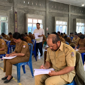 Pemerintah Kecamatan Laguboti Selenggarakan Evaluasi kepada Kepala Dusun se-Kecamatan Laguboti