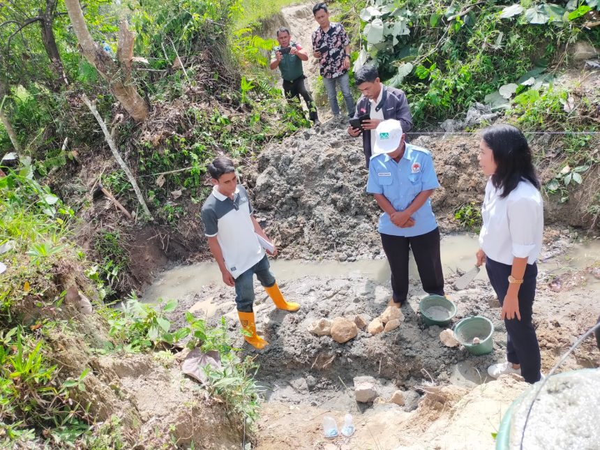 Camat Laguboti menghadiri penyaluran BLT DD dan Trial Go di Desa Ujung Tanduk