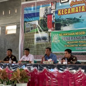 Penerangan Hukum oleh Kejaksaan Negeri Toba Samosir di Kantor Camat Laguboti