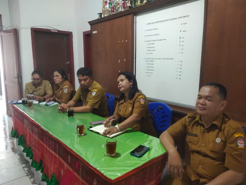 Rapat Koordinasi bersama Sekretaris Lurah dan Sekretaris Desa