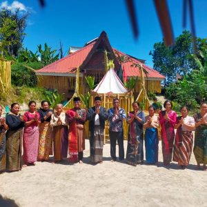 Camat Laguboti menghadiri Acara Sipaha Lima