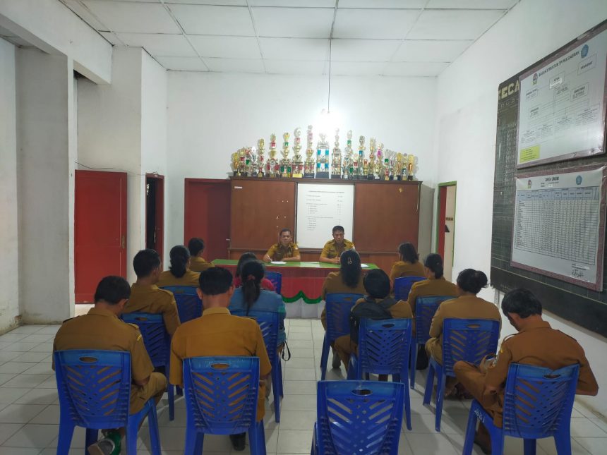 Rapat Koordinasi bersama Sekdes/Seklur se-Kecamatan Laguboti